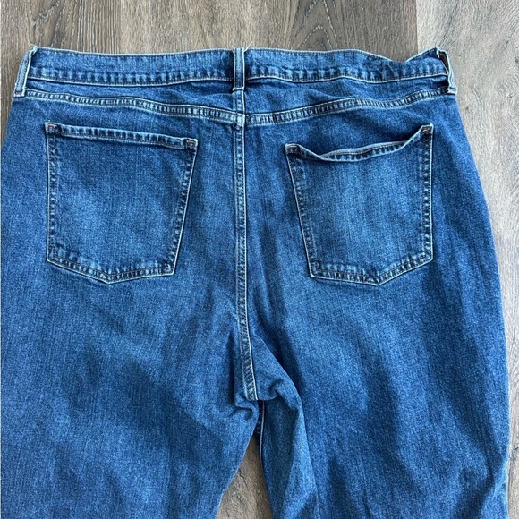 Old Navy Jeans.  Women’s size 18 Tall.  Mid rise Boyfriend jeans.  Dark wash. - Picture 9 of 9
